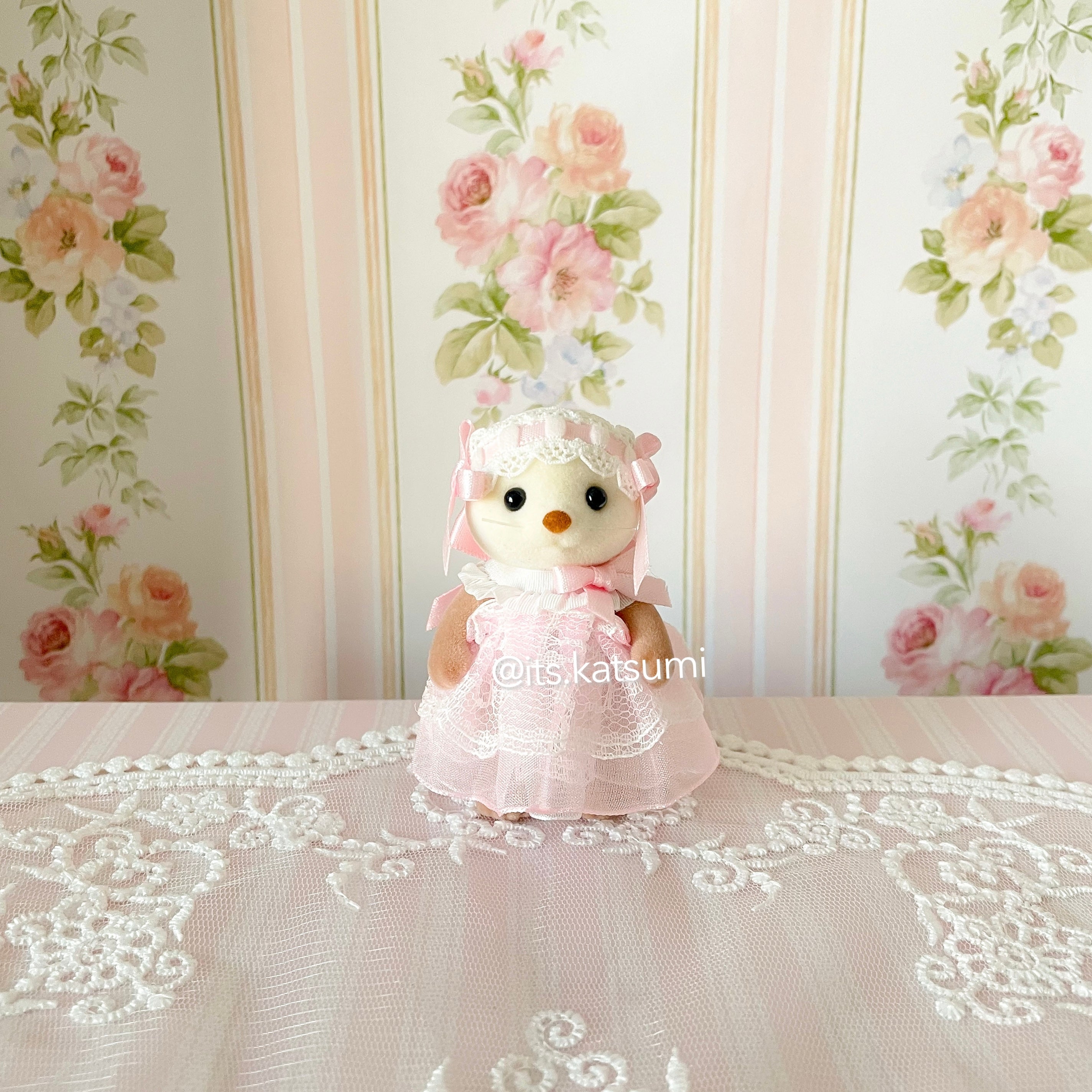 Real Calico Critter / Sylvanian Families ♡ Adult Otter in a Kawaii Lolita Dress