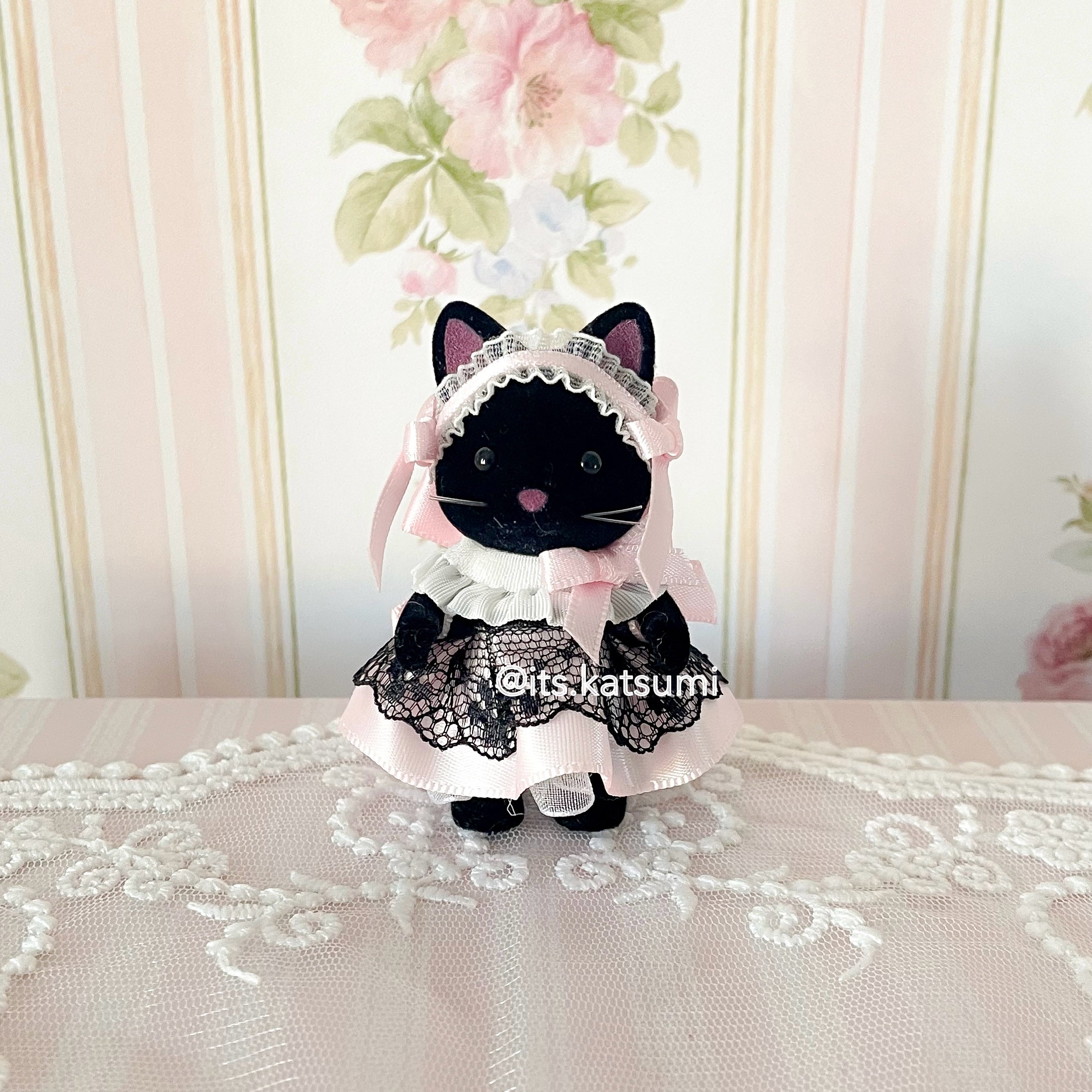 Real Calico Critter / Sylvanian Families ♡ Child Black Cat in a Kawaii Lolita Dress