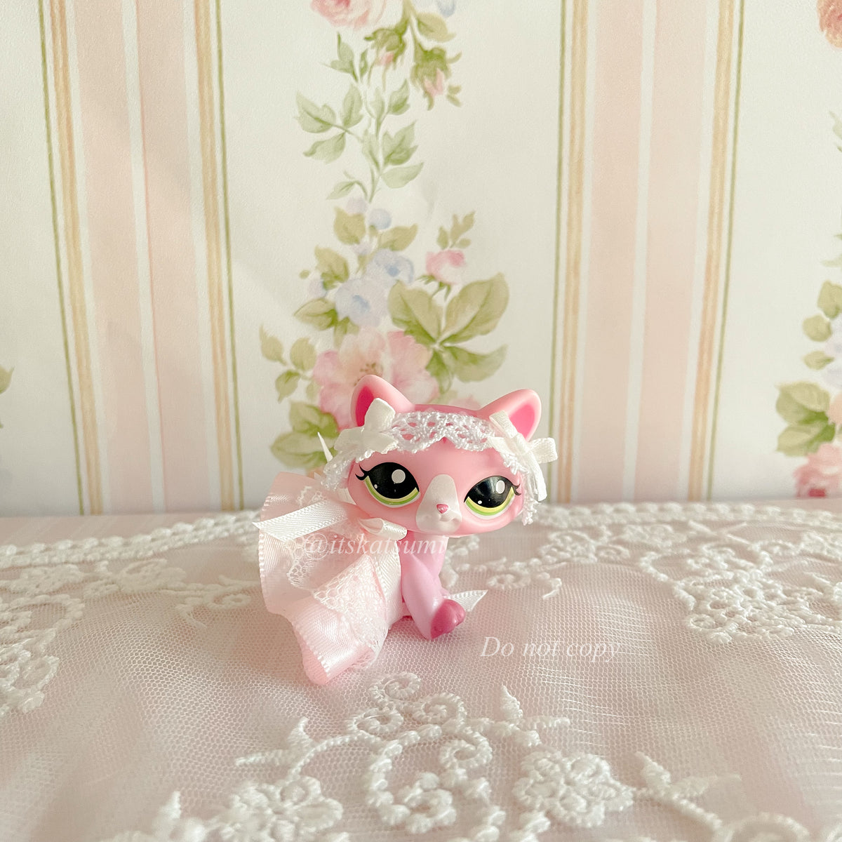 Handmade Kawaii Lolita Outfit for Littlest Pet Shop. Outfit ONLY