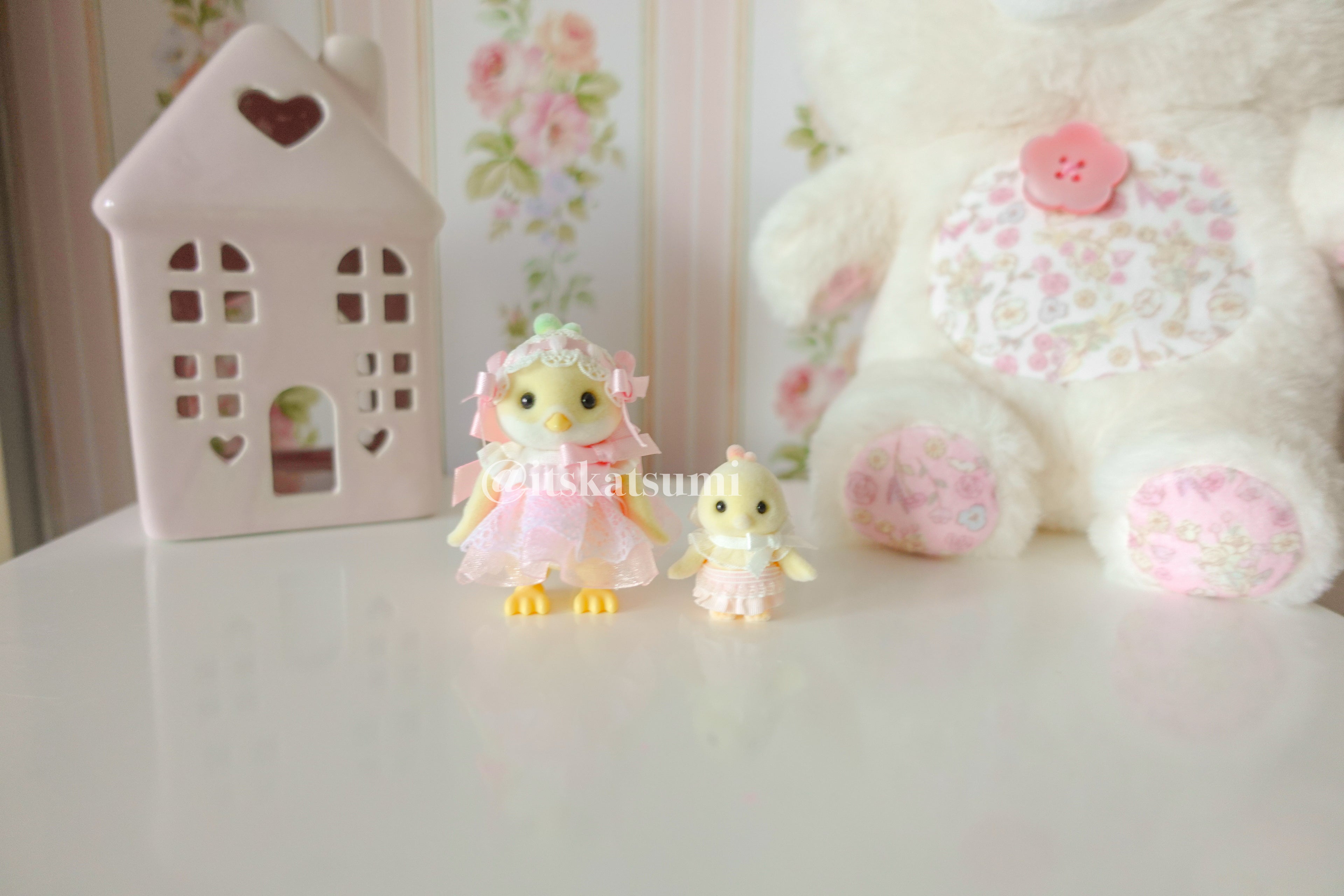 Real Calico Critter / Sylvanian Families ♡ Adult & Baby Citrus Birds in a Kawaii Lolita Outfit