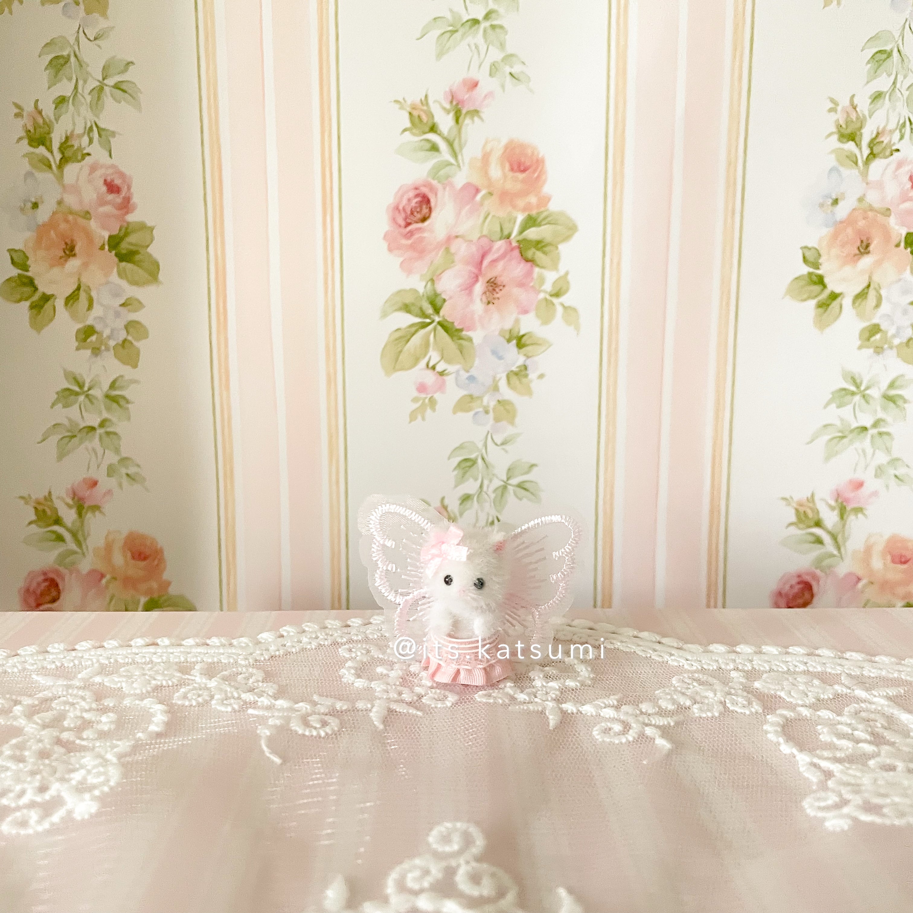 Real Calico Critter / Sylvanian Families ♡ Infant White Persian Cat in a Kawaii Fairy Outfit