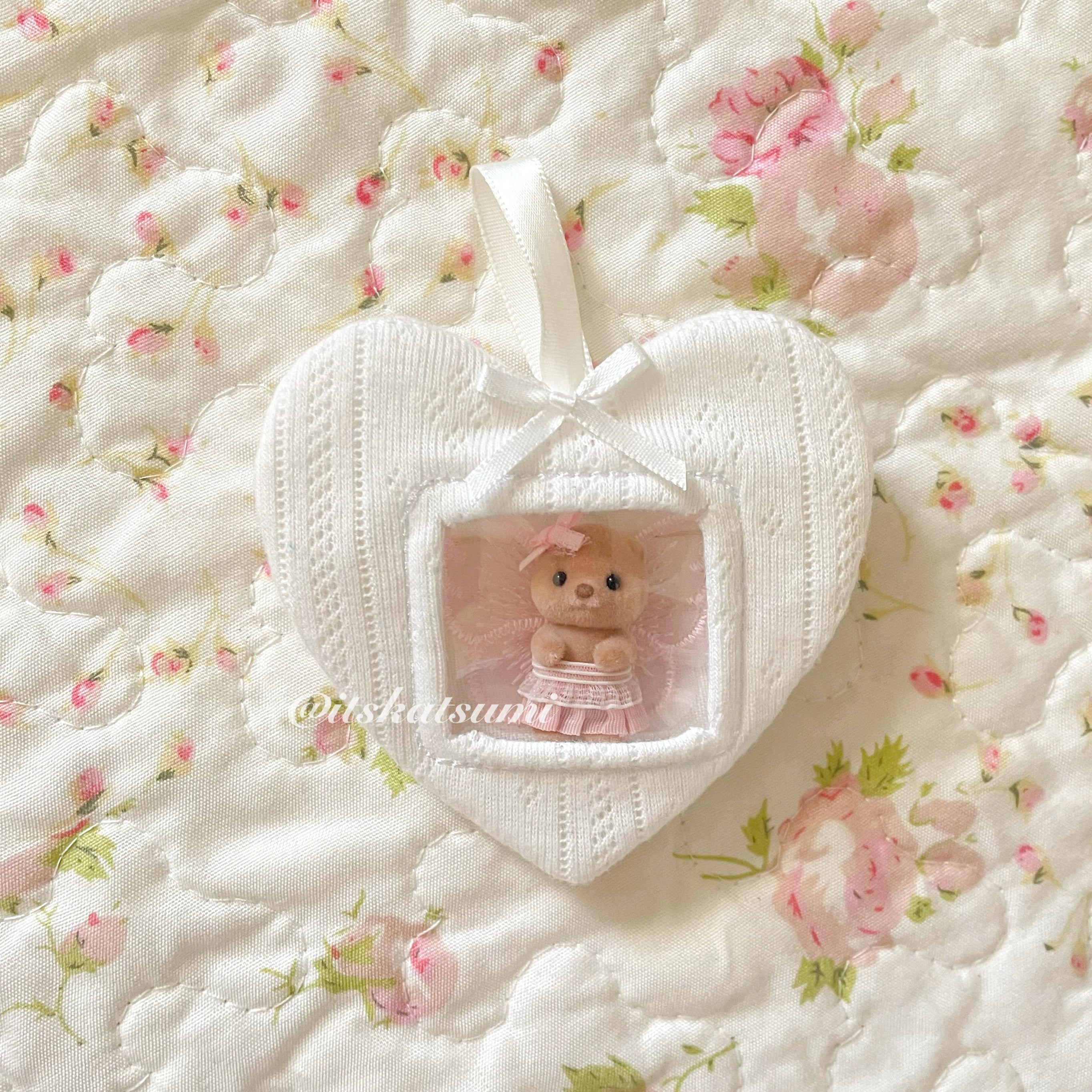 Pointelle Heart Zipper Trinket Keychain Pouch
